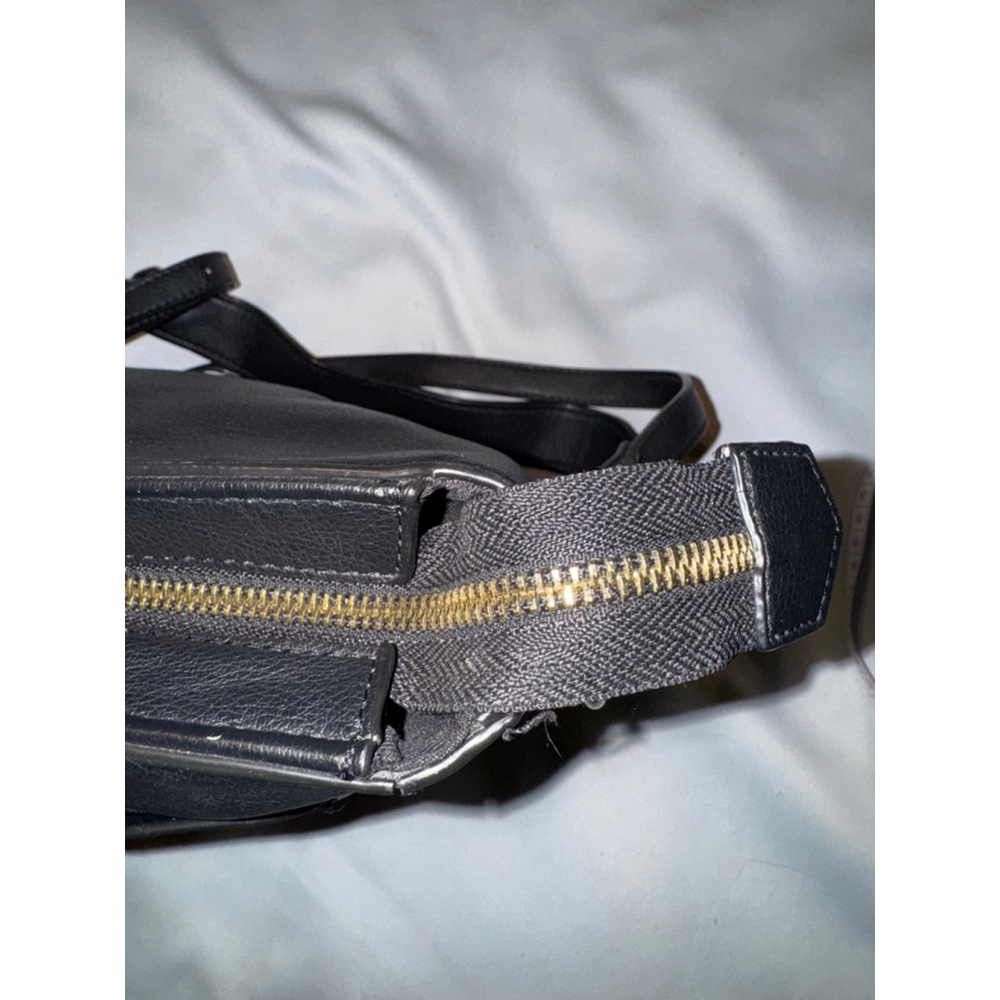 Old Navy Bucket Bag Tote Crossbody Shoulder Bag Medium Black - Picture 8 of 11